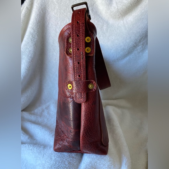 Go Forth Goods Redwood Bison Small Julianne - Picture 5 of 13